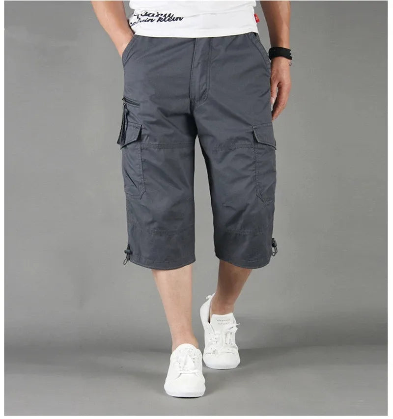 Men's Knee-Length Cotton Cargo Shorts - Multi-Pocket, Casual Summer Style.